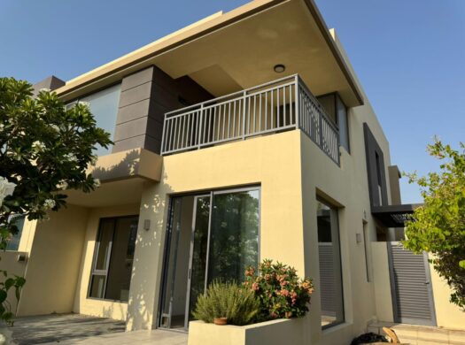 5 BEDROOM LUXURY VILLA